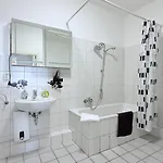 Komfortable Zentrum Perfekt Fuer Beruf & Handwerk Apartament *
