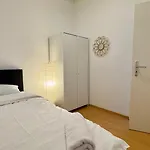 Komfortable Zentrum Perfekt Fuer Beruf & Handwerk Apartament