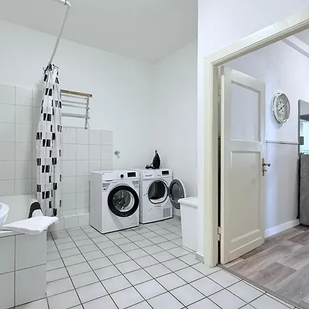 Appartement Komfortable Zentrum Perfekt Fuer Beruf & Handwerk Neumünster