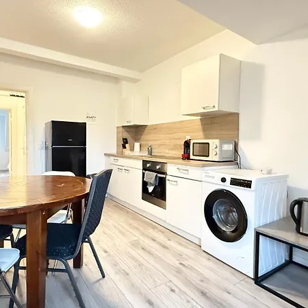 Komfortable Zentrum Perfekt Fuer Beruf & Handwerk Apartmán