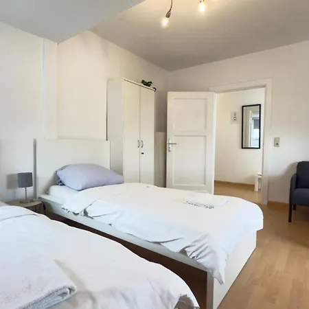 Komfortable Zentrum Perfekt Fuer Beruf & Handwerk Apartment