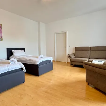 Apartment Komfortable Zentrum Perfekt Fuer Beruf & Handwerk Neumuenster