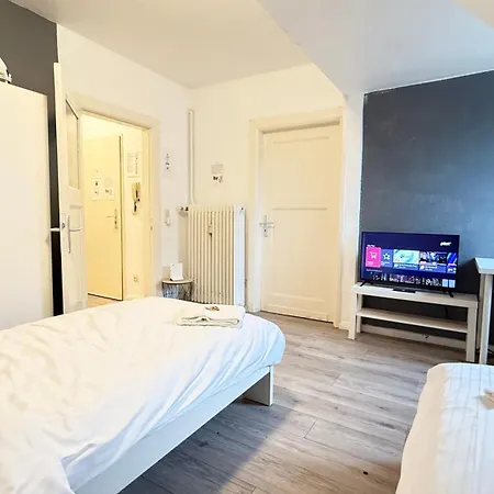 Apartment Komfortable Zentrum Perfekt Fuer Beruf & Handwerk Neumuenster