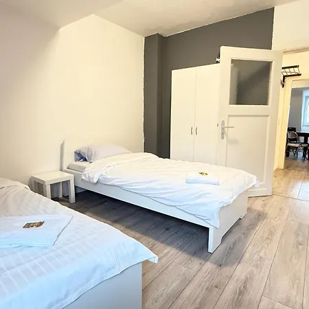 Komfortable Zentrum Perfekt Fuer Beruf & Handwerk *