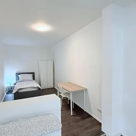 Komfortable Zentrum Perfekt Fuer Beruf & Handwerk *