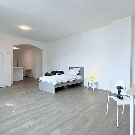 Komfortable Zentrum Perfekt Fuer Beruf & Handwerk * Neumuenster
