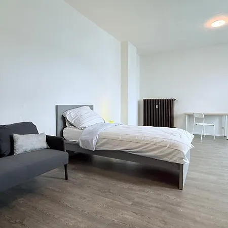 Apartment Komfortable Zentrum Perfekt Fuer Beruf & Handwerk Neumuenster