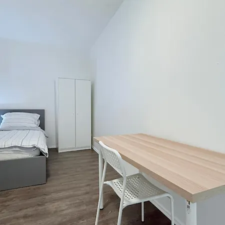 Komfortable Zentrum Perfekt Fuer Beruf & Handwerk Apartment *